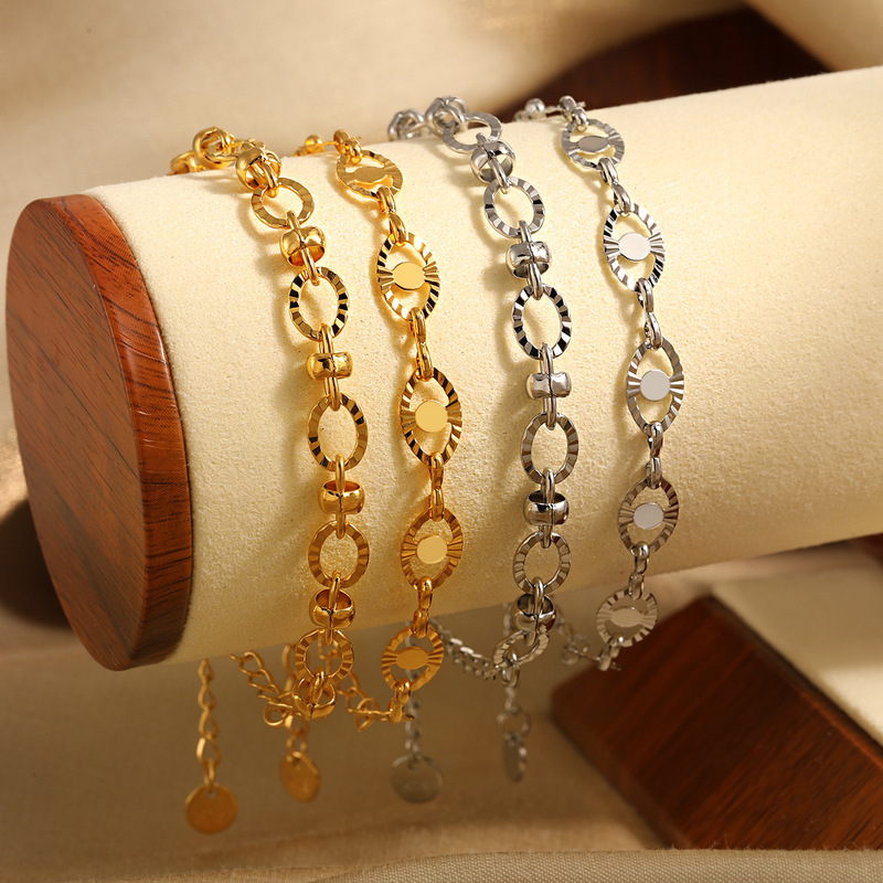 European and American Ins-Style Personalized Oval Bead-Embellished O-Shaped Titanium Steel Bracelet for Women, Niche Design, Light Luxury, Versatile Bracelet European and American Ins-Style Personalized Oval Bead-Embellished O-Shaped Titanium Steel Bracelet for Women, Niche Design, Light Luxury, Versatile Bracelet