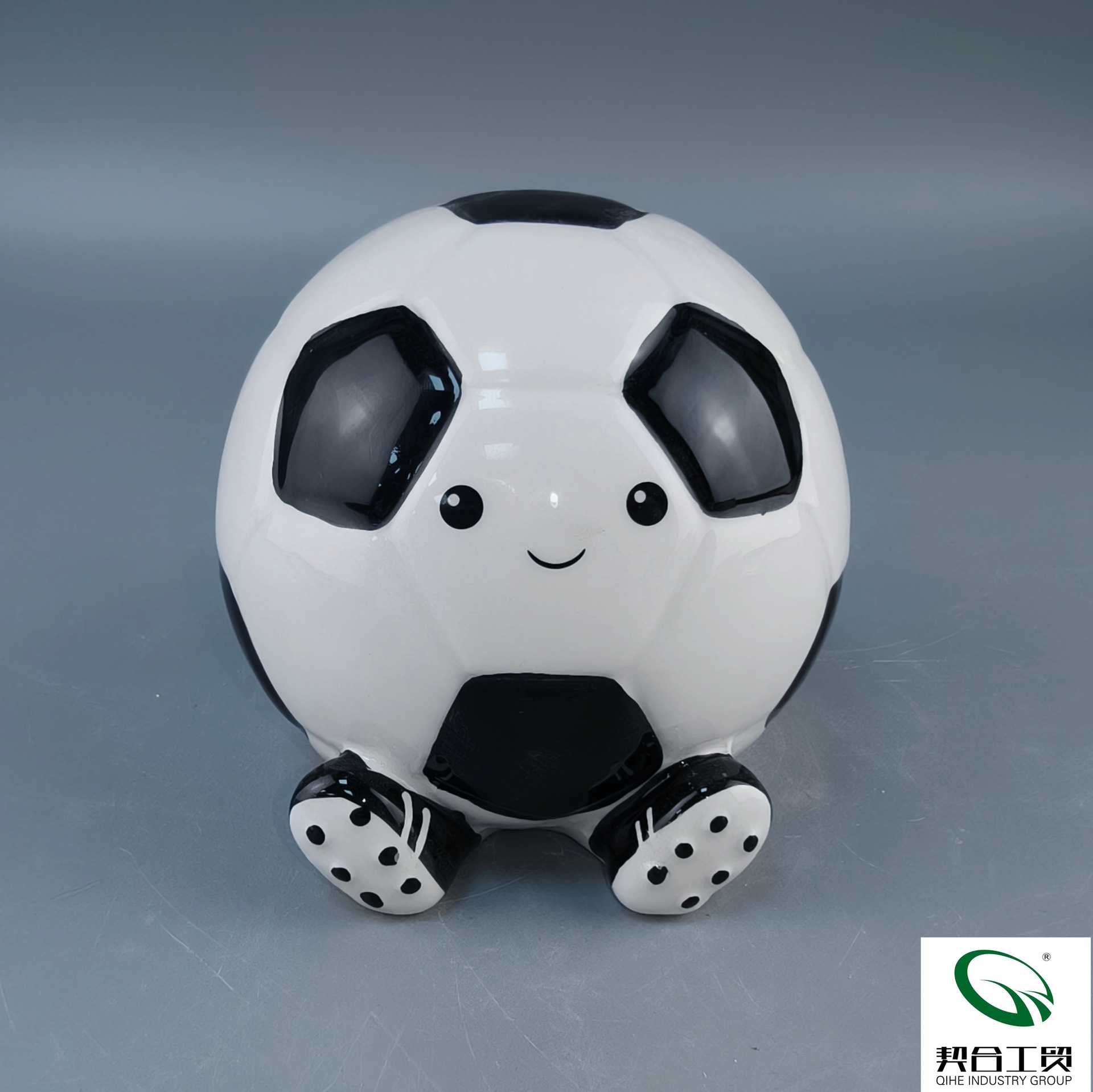 Cerámica transfronteriza estereoscópica encantadora expresión de fútbol lata de dinero Copa del Mundo artesanías cerámicas adornos de cerámica encantadores de escritorio