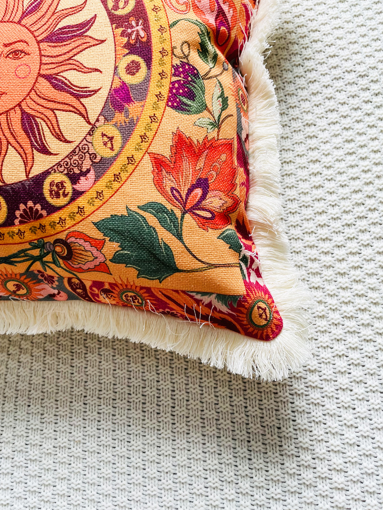 New European and American style round tassel edge decoration cotton and linen printed pillow case home decoration sofa cushion cover_voghion.com