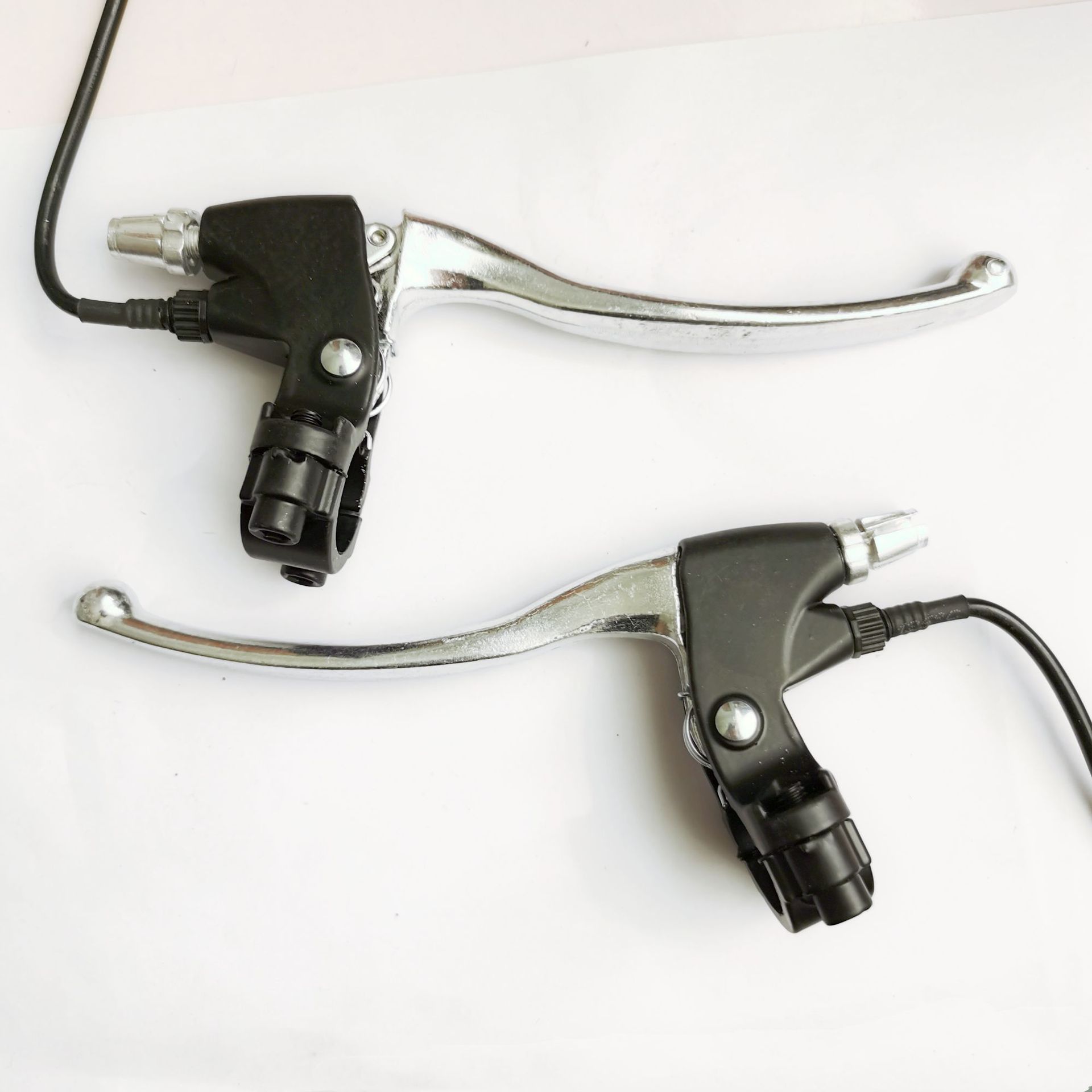 O1CN0139G0OF1Voe2bNODbH_!!2209