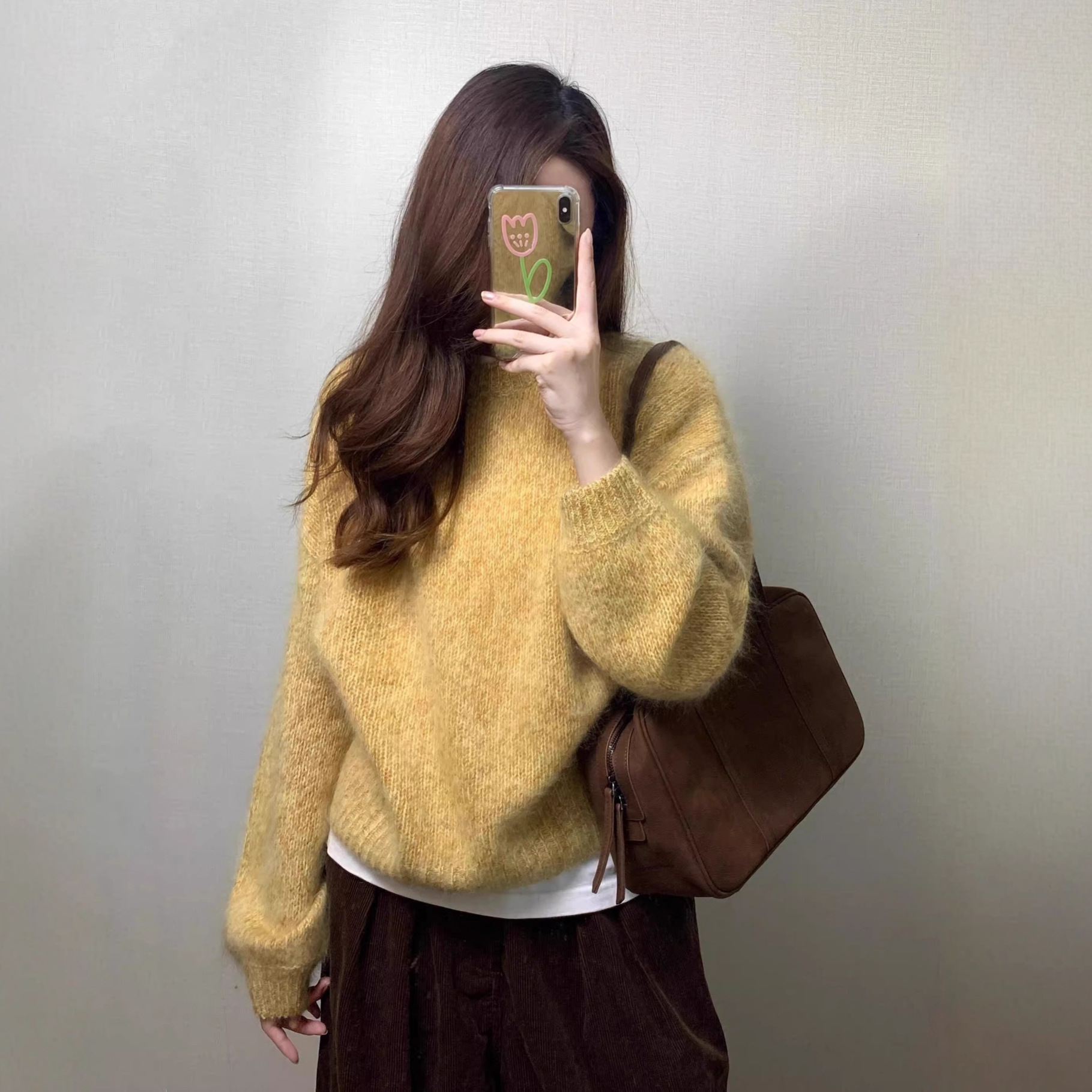 Korean-Style Yellow Round-Neck Long-Sleeved Knitwear for Women in Autumn and Winter, Lazy Style, Loose Design, Soft and Waxy Sweater, Slimming Top