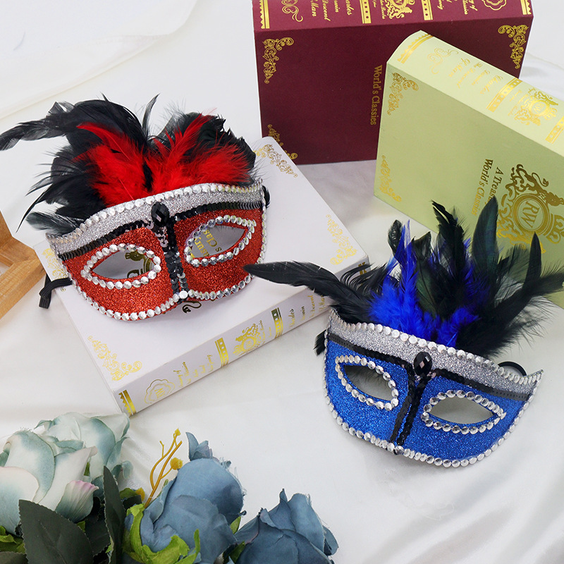 Nuevo Halloween máscaras de plumas de diamantes máscaras de mitad de cara disfraz de fiesta de baile de belleza misteriosa
