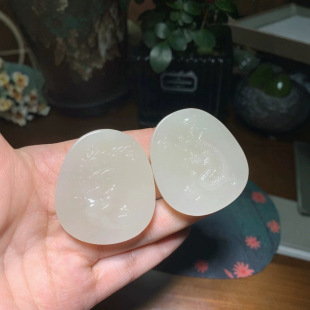 I would like to honor the Yu Tang Xinjiang Hetian jade a pair of lotus root starch dragon and phoenix pair brand texture delicate pink rich carved dragon blessing