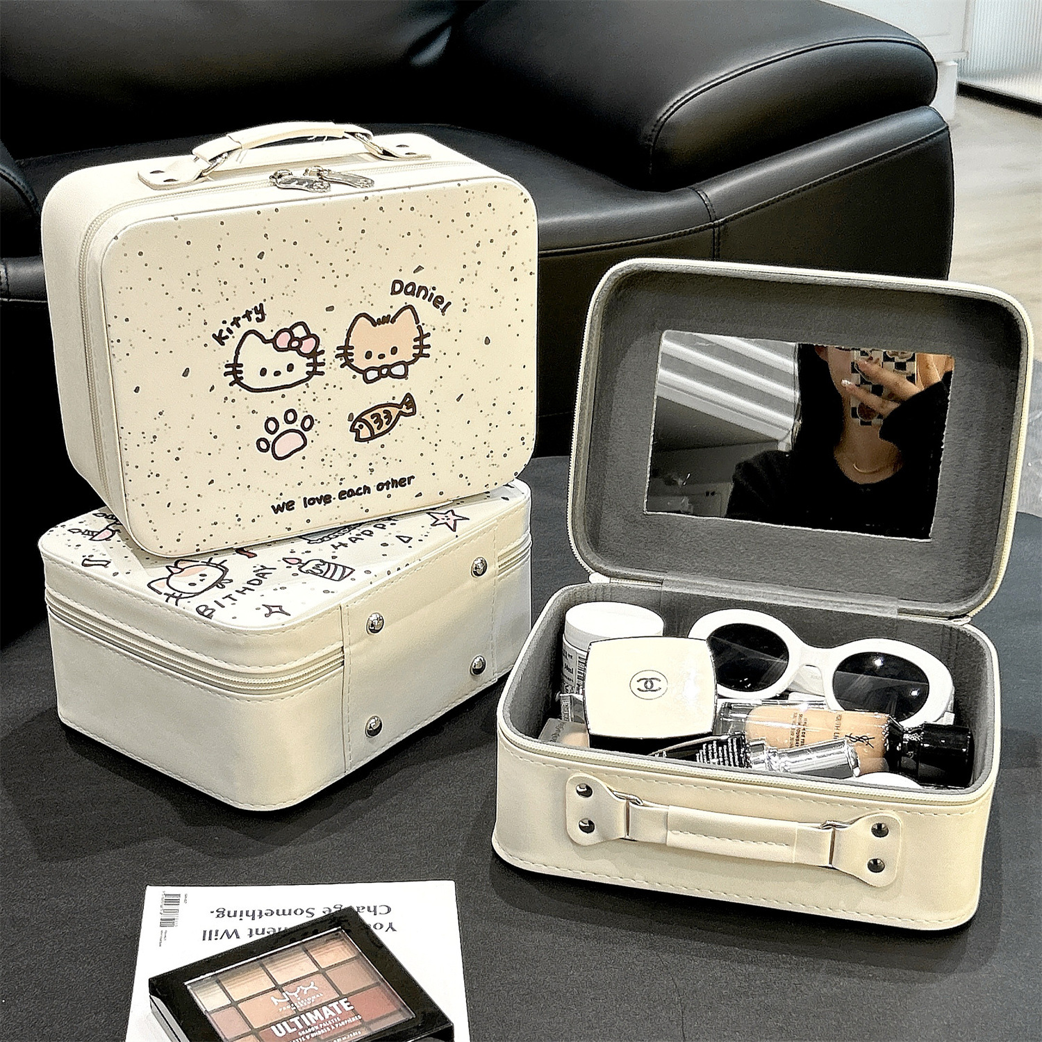 化妆包女2025新款带镜子便携式外出化妆箱大容量化妆品收纳包