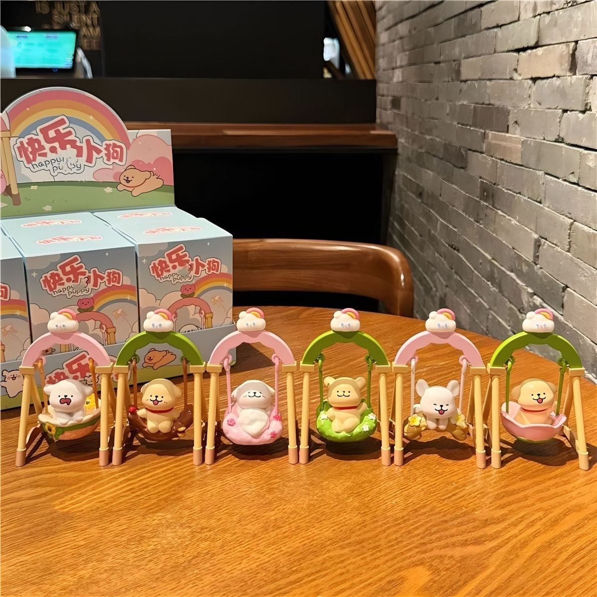 라인 강아지 그네 시리즈 블라인드 박스 피규어 PVC 캐릭터 인형 데스크테리
