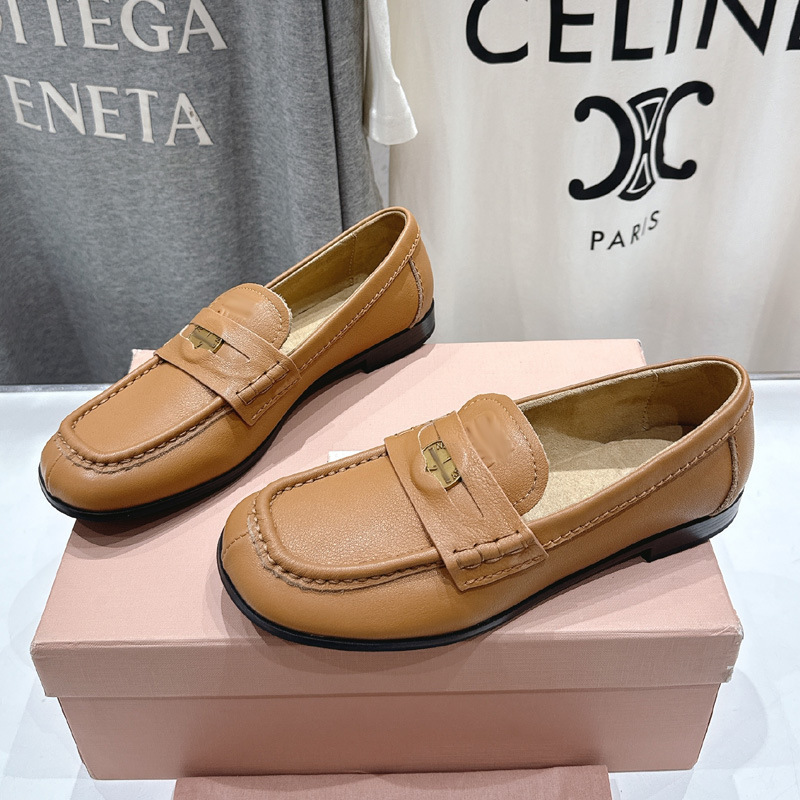 Guangzhou Original Brand Genuine Leather Women's Shoes, British Style Metal Buckle Slip-On Loafers