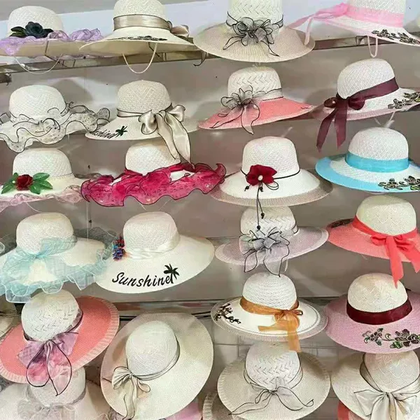 Stall wholesale summer cool hat 10 yuan model new Korean Sun Hat sun hat ladies big straw hat beach hat