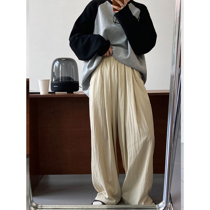 鹿西春の薄いタイプの日本のレトロでゆったりしています。|undefined