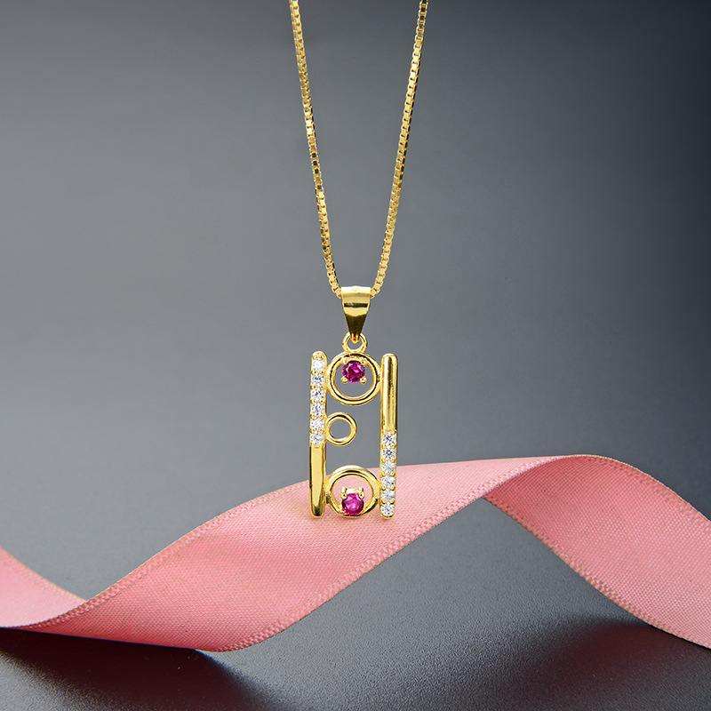 S925 plata esterlina collar cuadrado femenino versátil diseño de nicho simple colgante de cadena clavicular al por mayor