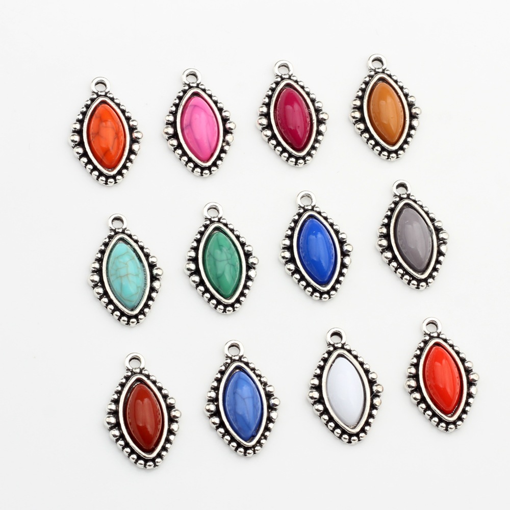 Simple retro aleación antigua plata flor forma colgante accesorios DIY joyería pendientes accesorios material