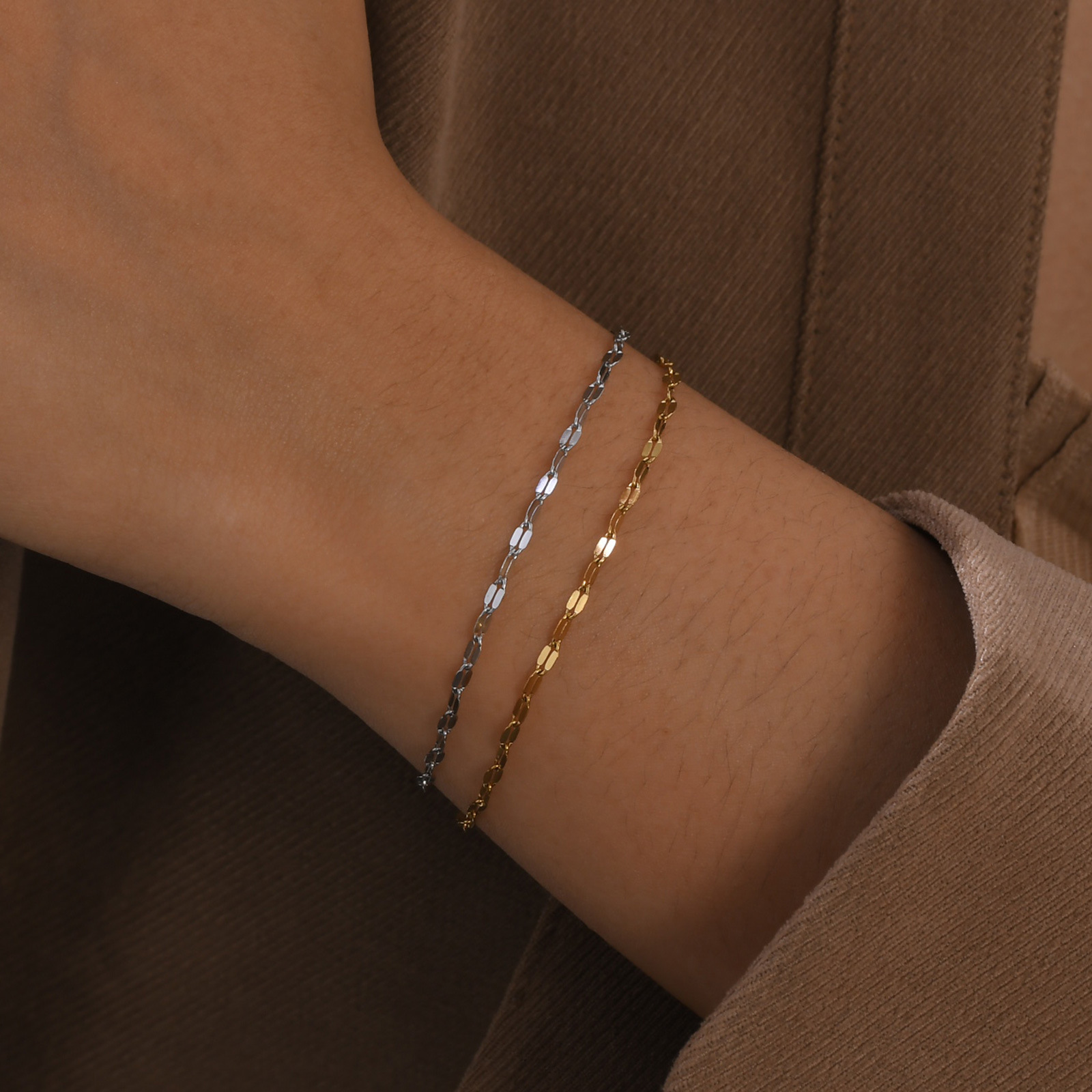 Titanium Steel Thin Lip Bracelet Simple Gold Chain Link Bracelet_voghion.com