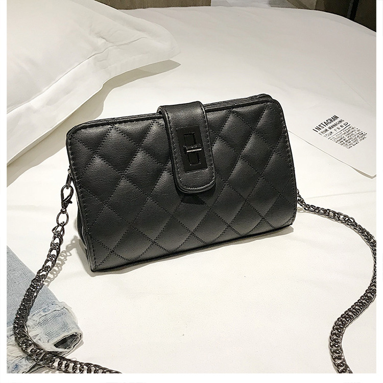 La nueva versión coreana de la bolsa femenina 2024 está llena de bolsos cuadrados pequeños, bolsos de mujer pequeños, bolsos de cadena de estilo lingge, bolsos de hombro único, bolsos de moda.