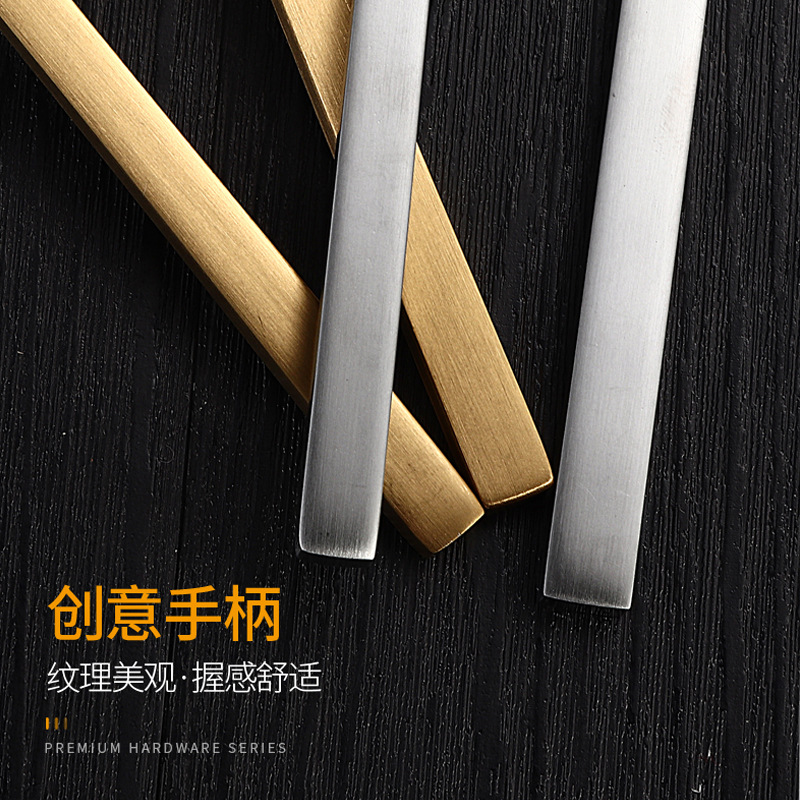 430 cuchillo de acero inoxidable cuchillo de arena cuchara hotel de lujo ligero oro engrosado set de platos set de cinco piezas