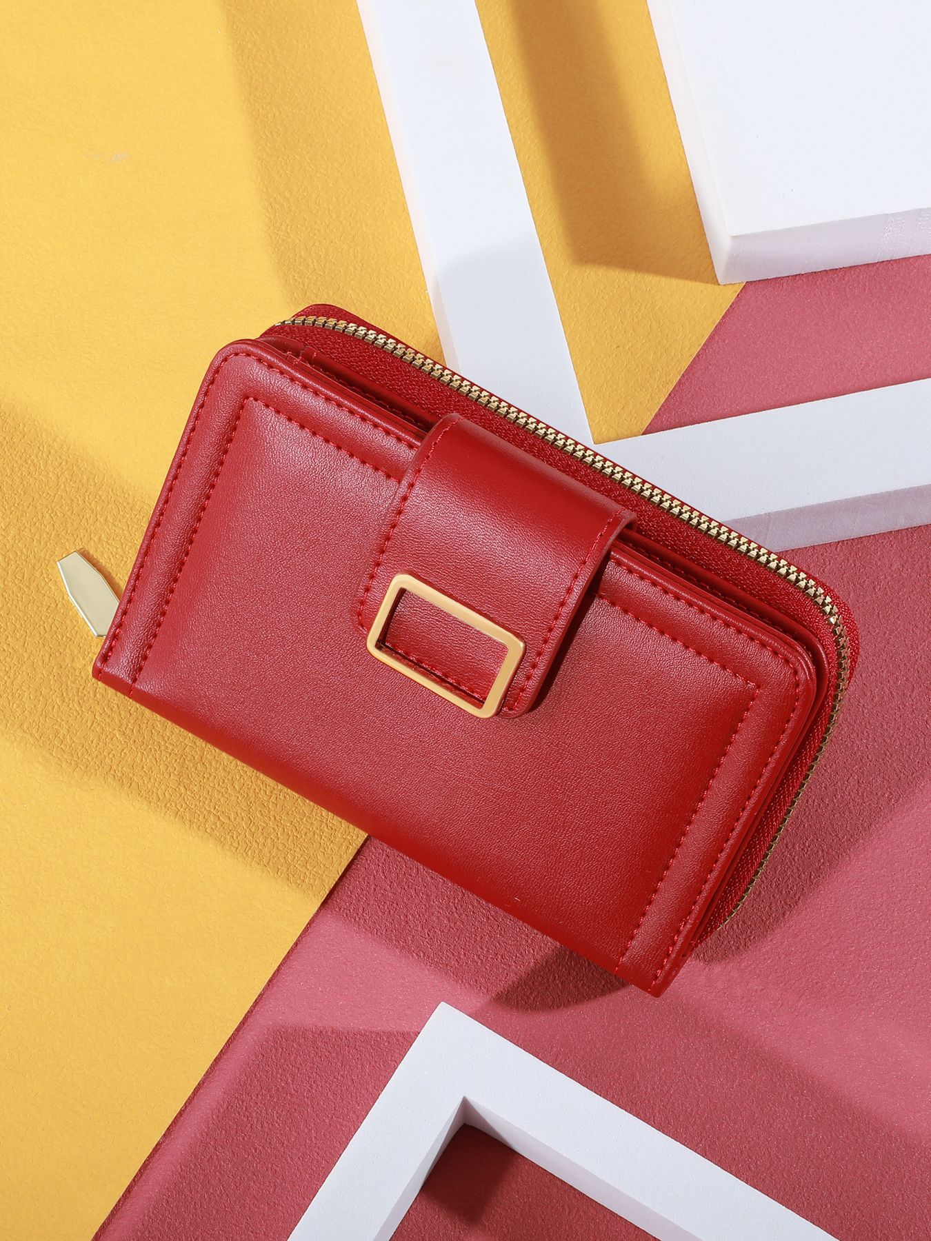 Diseño de nicho 2025 nuevas damas de verano pequeñas, frescas y exquisitas monederos plegables, carteras largas para estudiantes, carteras largas para mujeres