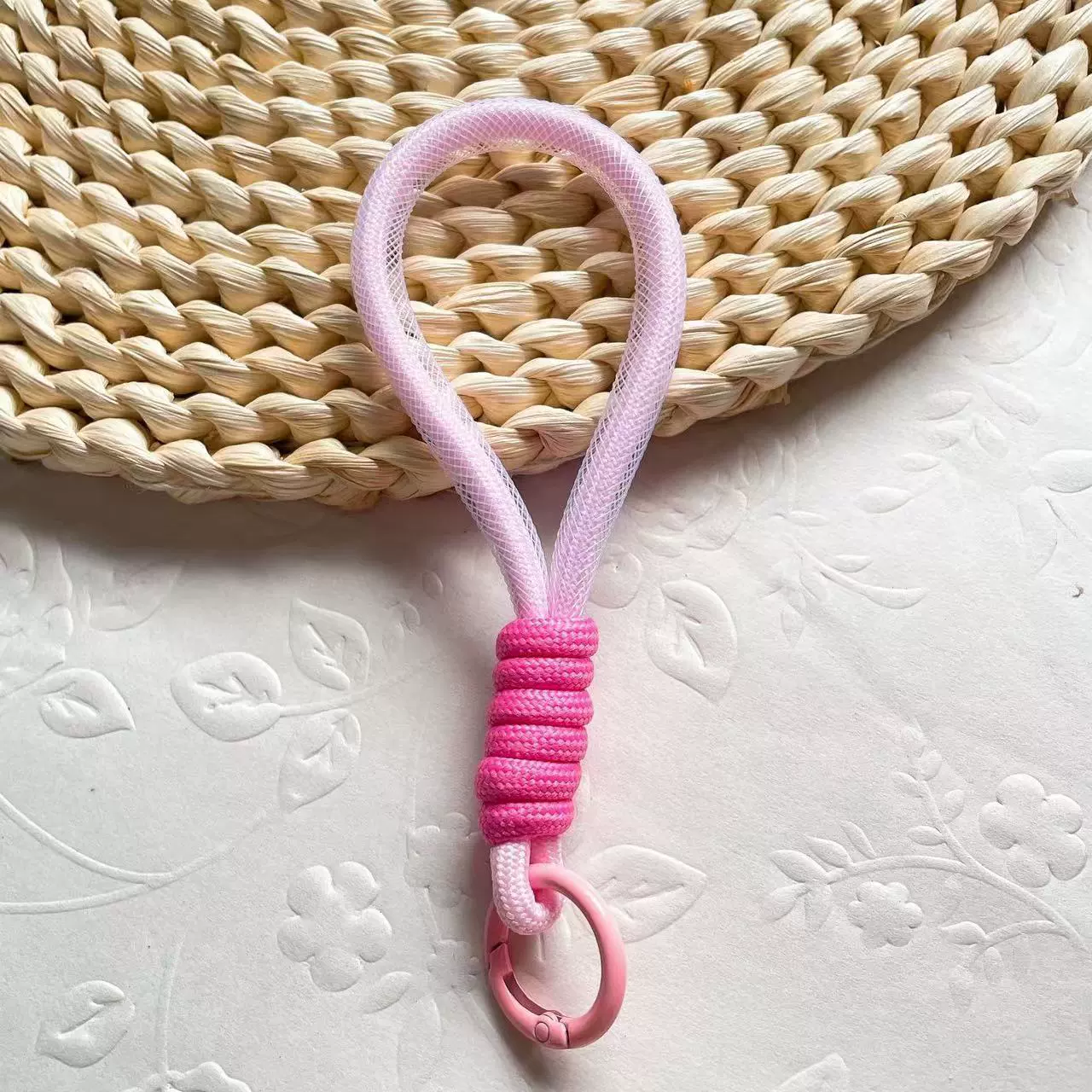 Protective short woven strap, keychain with glass, mobile phone