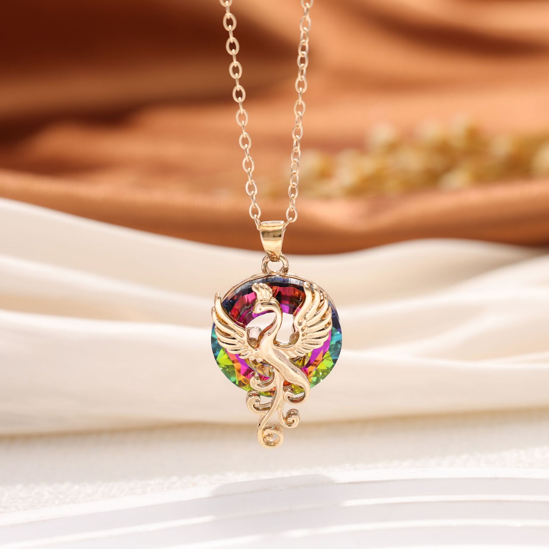 Nicho de diseño de colorido pájaro de fuego Phoenix personalidad colgante exagerado multicolor cadena cruzada universal artículos de mujer