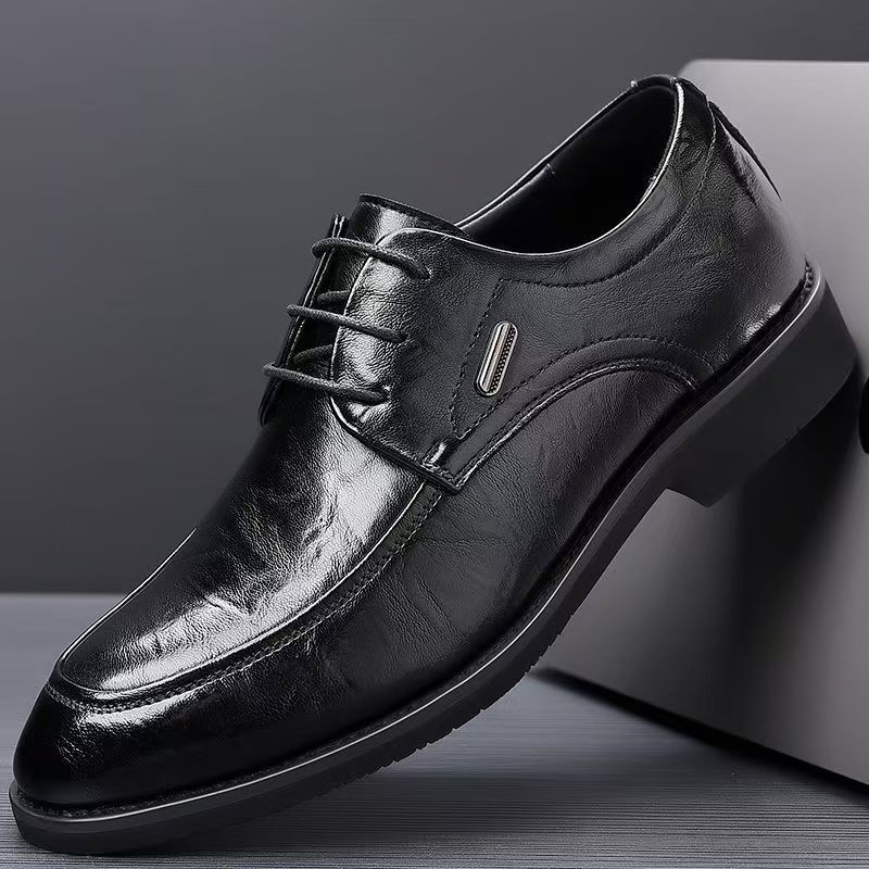 Breathable lightweight non-slip shoes for leisure made of soft…