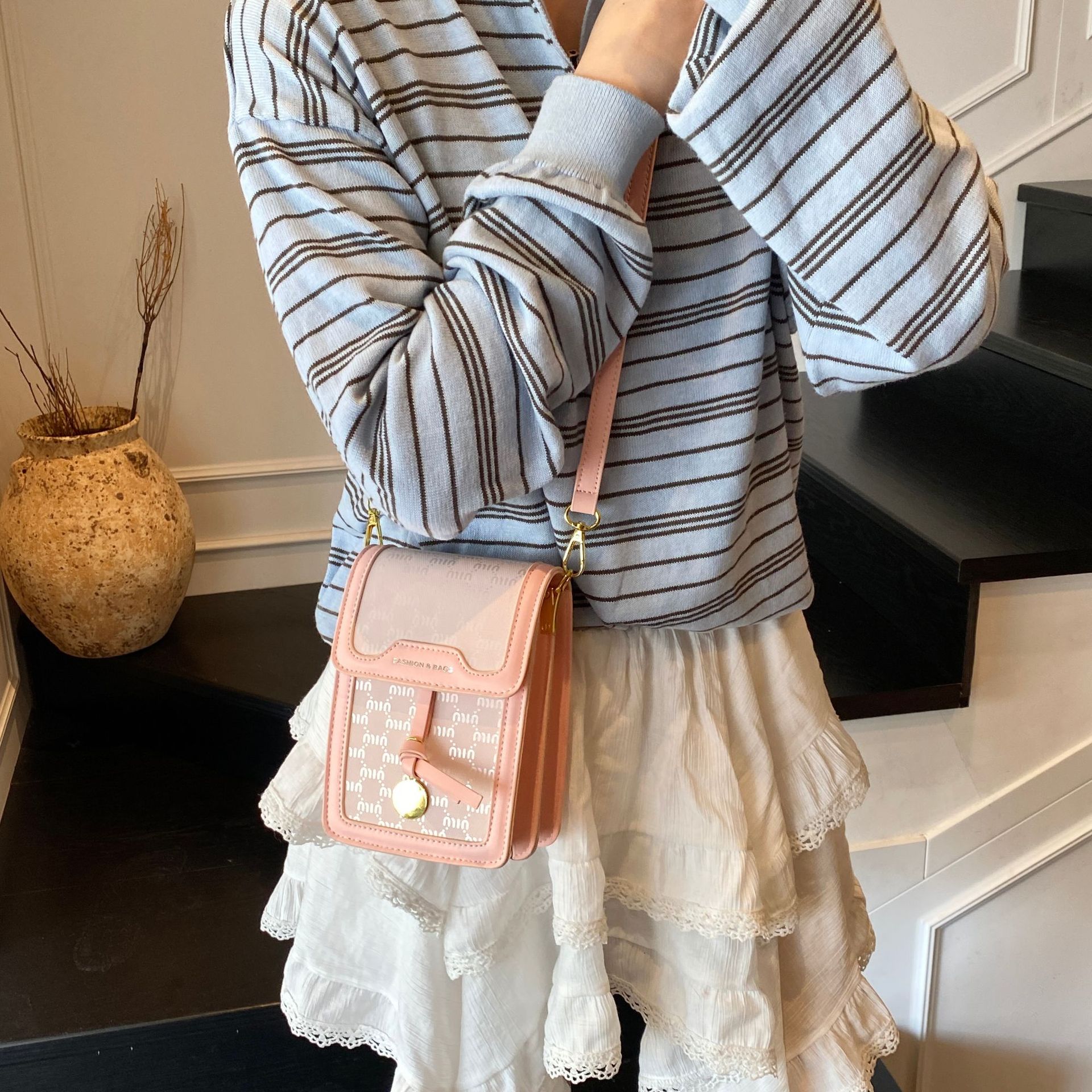 Bolso mini de moda para mujeres 2025 verano nuevo estilo de alto nivel de estilo extranjero versátil bolso de hombro bolso móvil