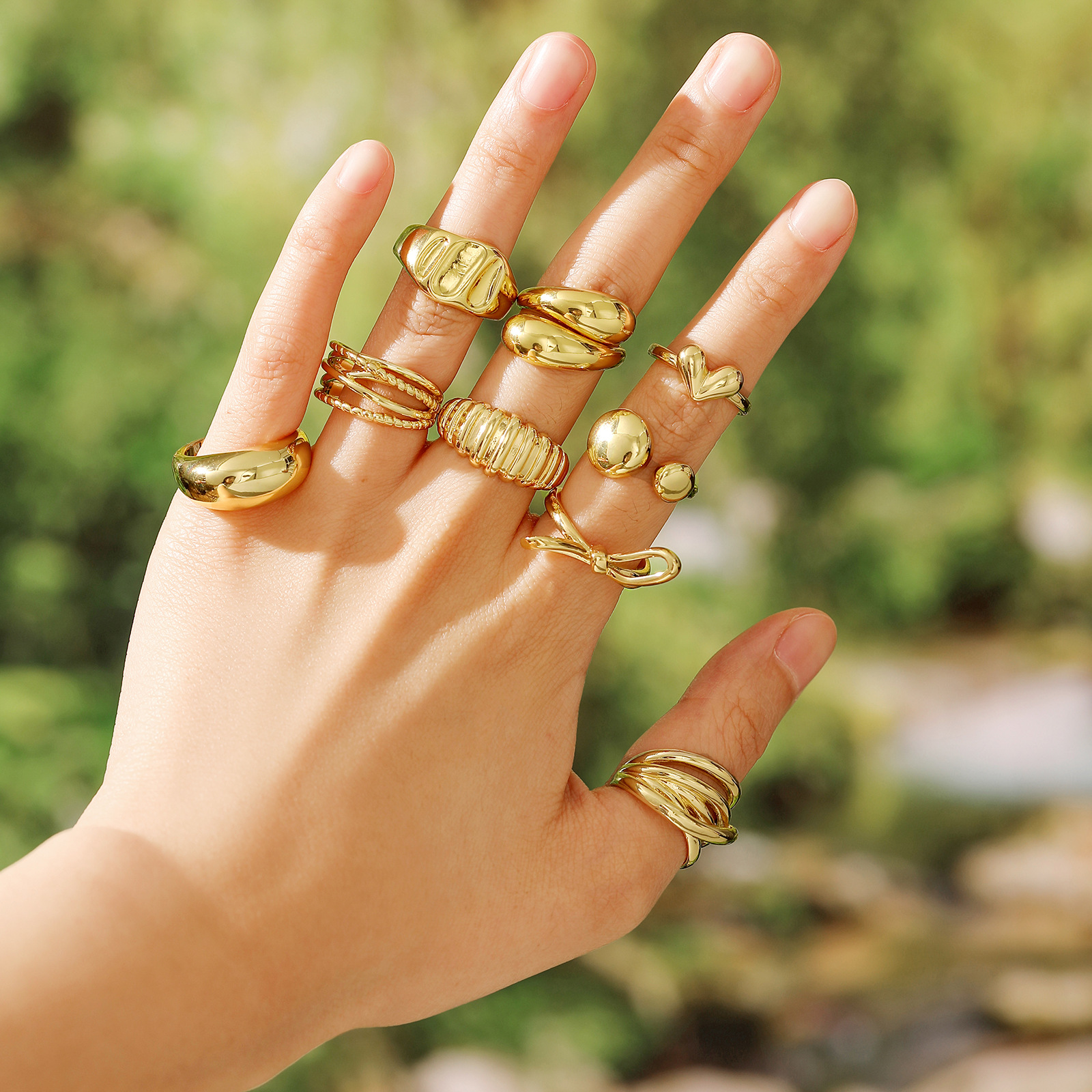 Fashionable copper glossy ring