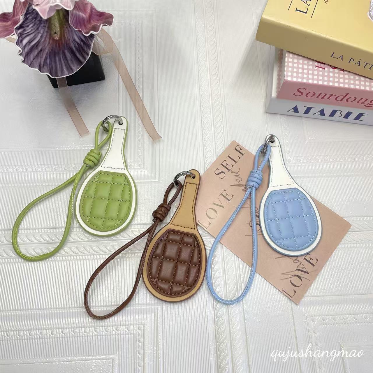 Niche Exquisite Pu Tennis Racket Bag Pendant New Leather Braided Rope Pendant Leather Embroidery Thread Tennis Racket Pendant