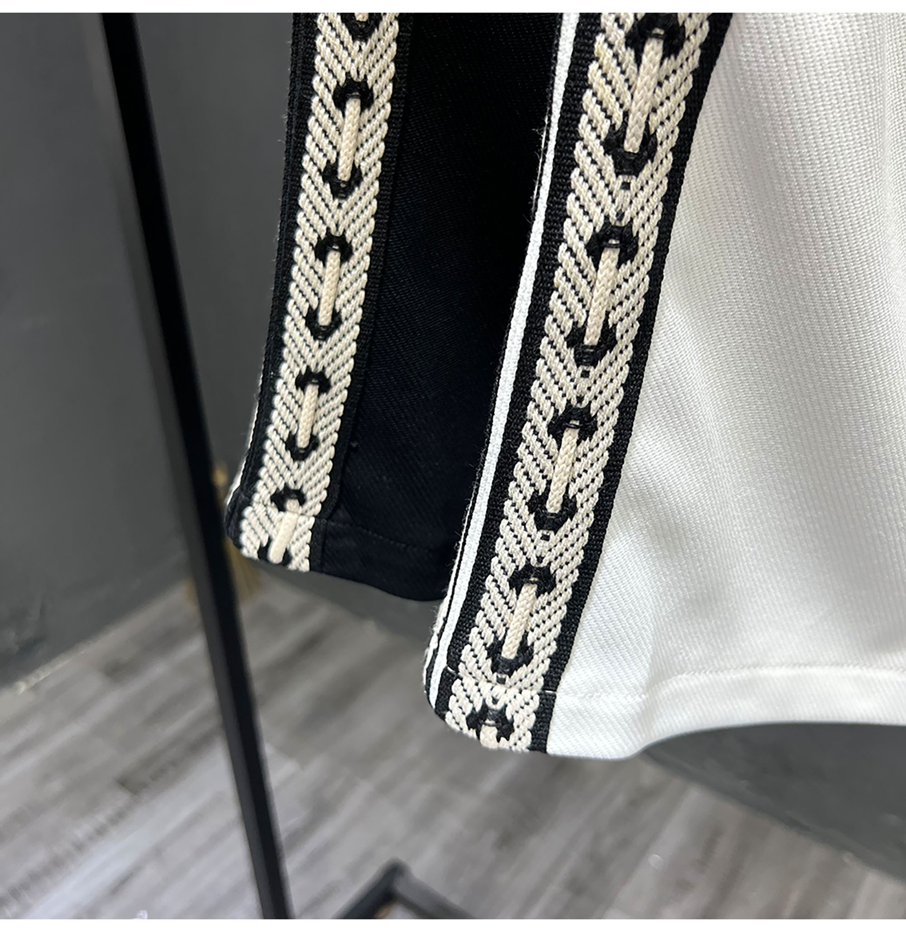 Pantaloncini sportivi estivi alla moda di Instagram, pantaloni Pent impiombati a linea aperta, pantaloncini larghi casual da uomo_voghion.com