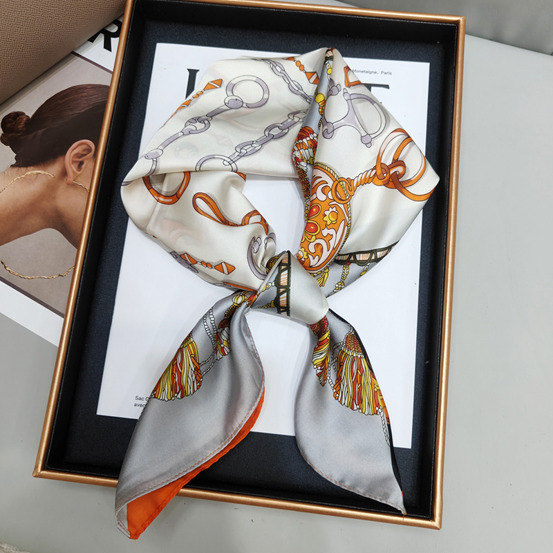 회색 가장자리 체인