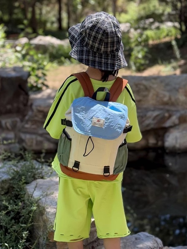 韓国スタイルのファッショナブルな男の子のバックパック、多用途でパーソナライズされたカラーマッチングの屋外用小型バックパック、幼稚園の女の子のベビースクールバッグ、トレンディです。|undefined