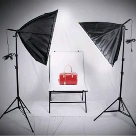 摄影摄像背景;摄影摄像器材;摄影支架