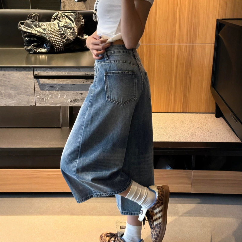 Vintage Washed High-Waisted Distressed Cropped Denim Shorts for Women 2026 New Style Plus-Size Loose Fit Slimming Wide-Leg Pants