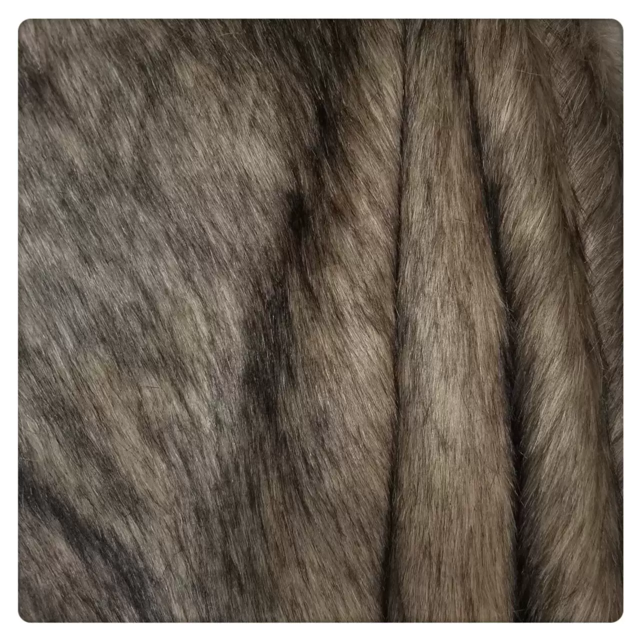 现货供应7厘米毛长仿狼狗毛人造毛皮长毛绒二色三色毛尖褪染毛绒