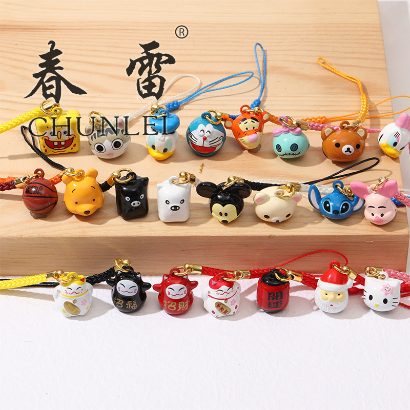 Campana de dibujos animados japonés adornos de campana de dibujos animados adornos de campana