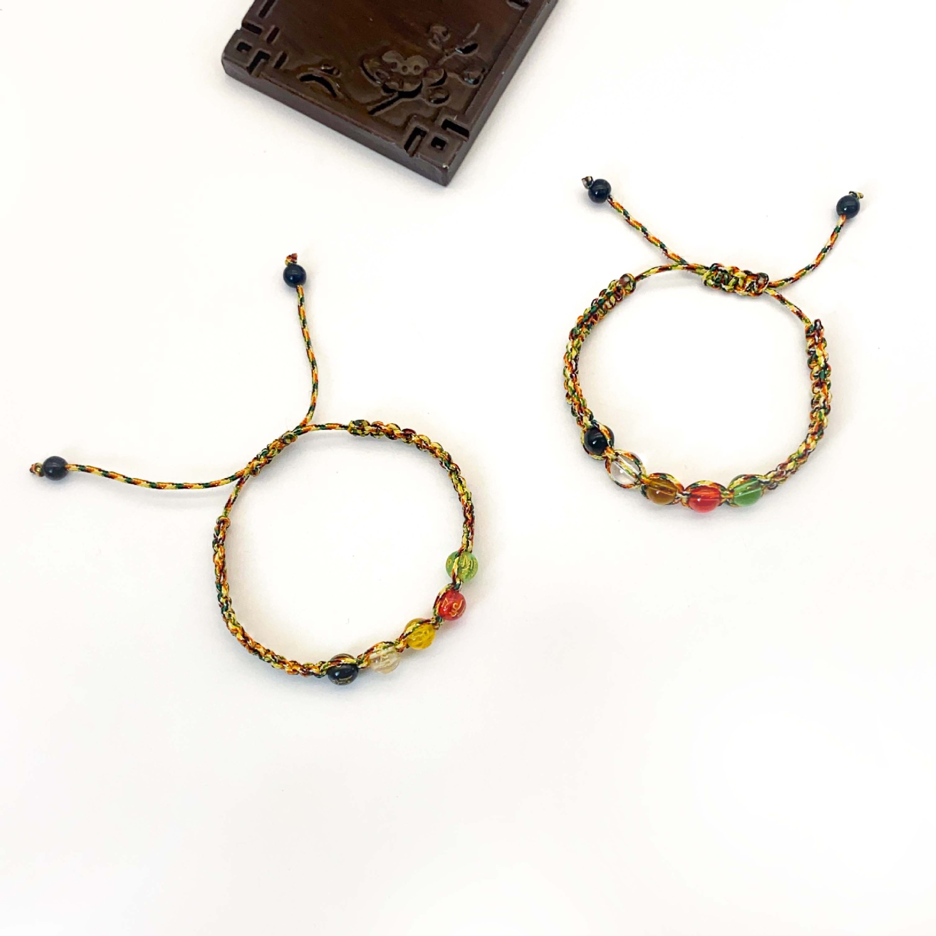 Hand-woven five-line beads hand rope gold thread red rope colorful artificial crystal five-line Lucky Diamond Knot red rope