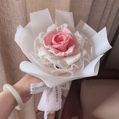 毛糸手編みの花束