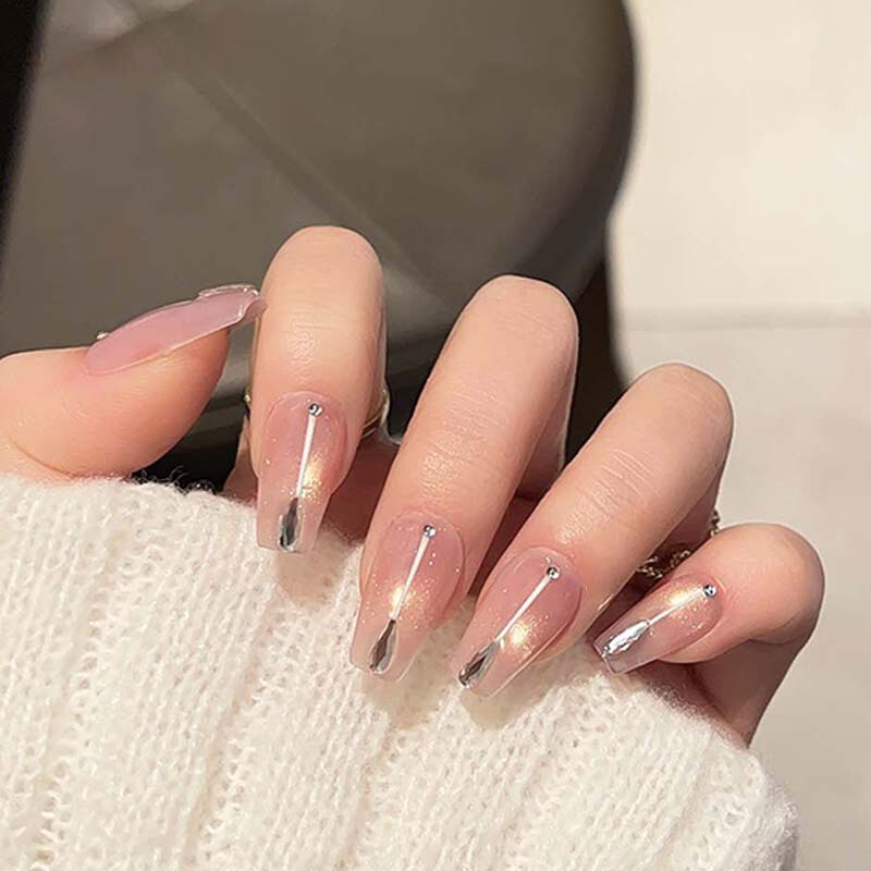 Purely Handmade High-Quality Wearable Nails, Stylish and Personalized, Light-Chasing Cat's Eye and Diamond Whitening Handmade Nail Art Patches