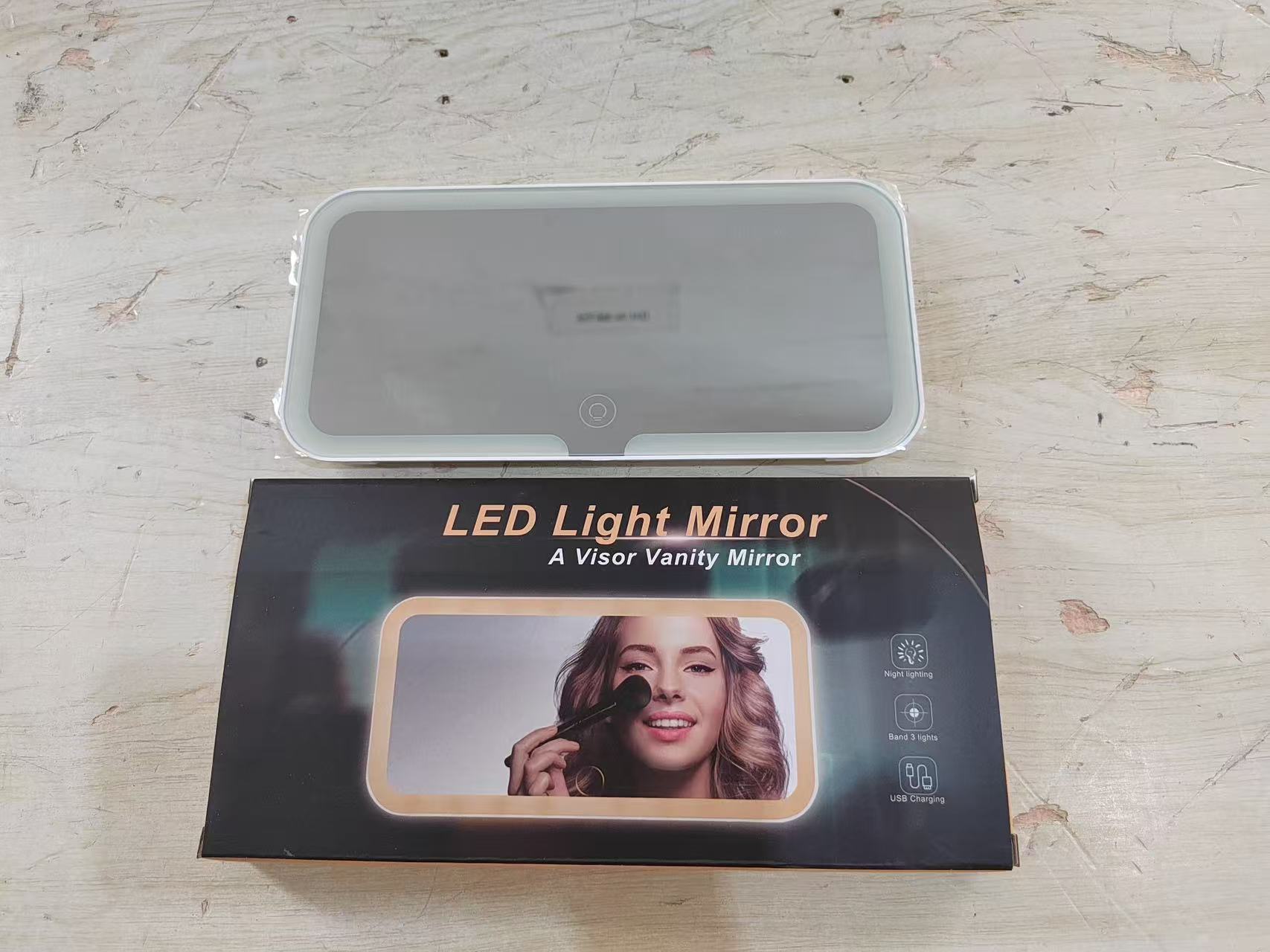 Espejo de maquillaje para automóviles Espejo de vestuario para automóviles Visor de luz Espejo LED Visor de suspensión Espejo de carga universal Protector solar