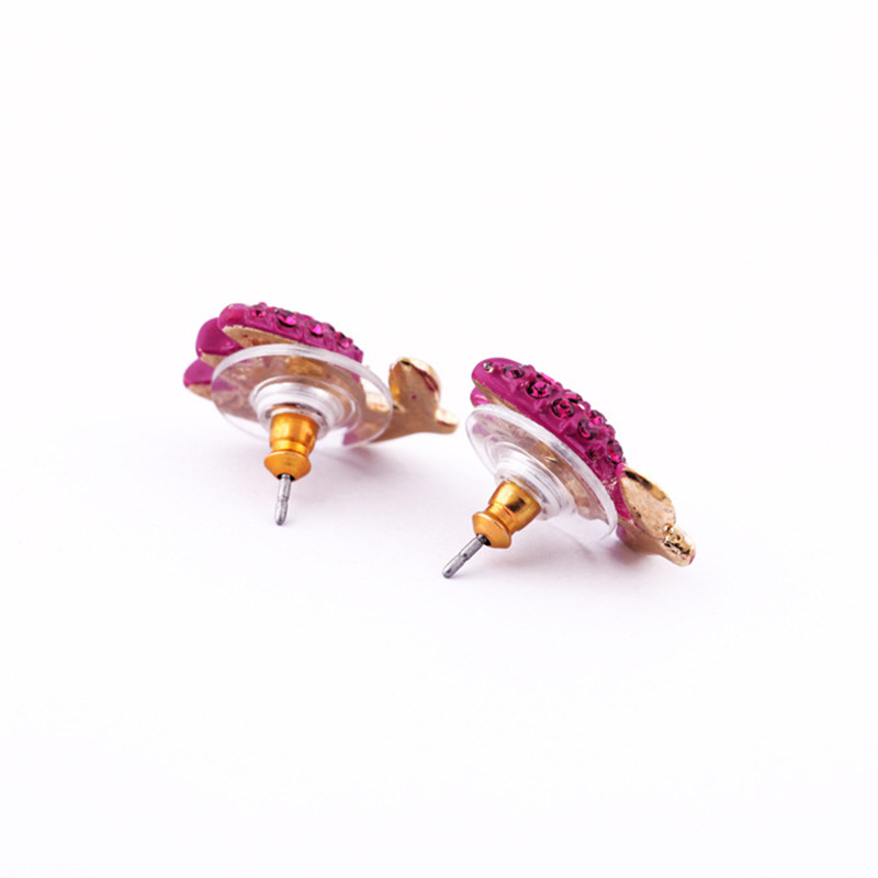 Boucles D&#39;oreilles En Strass Incrustées De Fleurs Simples Vintage En Gros Nihaojewelry display picture 6