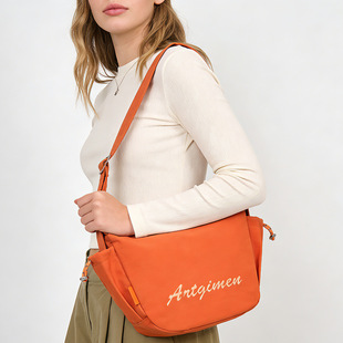 �ɶ��ƕr�к��s��Ӱ�Ů���eͨ��б����������μ���й��b�L���l