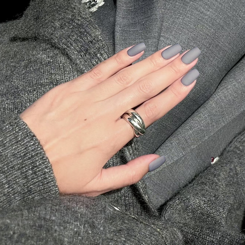 CS-281 cement ash mill medium and long fake nails gray cool feeling white high-grade 24 pieces of wearable nail tablets wholesale CS-281 cement ash mill medium and long fake nails gray cool feeling white high-grade 24 pieces of wearable nail tablets wholesale