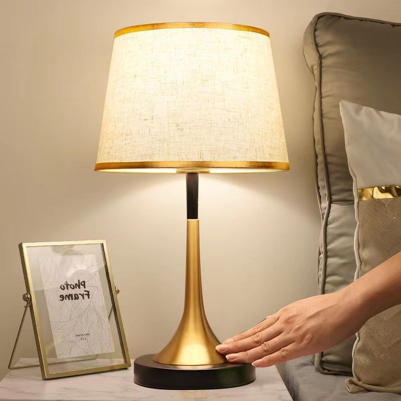 輕奢臥室床頭燈 溫馨浪漫北歐主臥結婚觸摸感應調光檯燈禮品檯燈