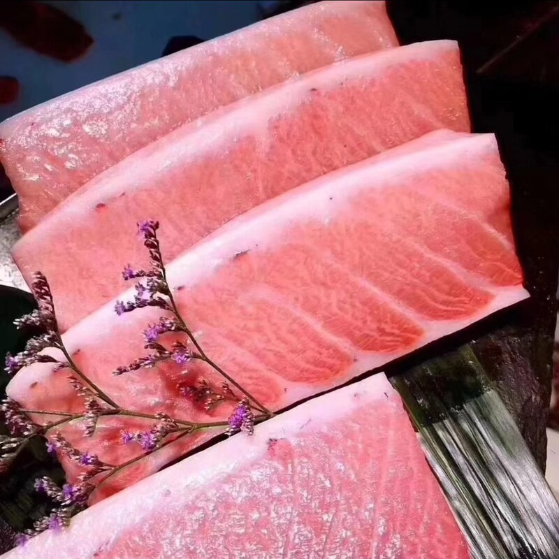 A19- Bluefin Tuna Fresh from Sea Fishing, Large Belly Yellowfin, Medium Belly Bigeye, Commercial Grade Seafood, Fresh and Live, Wholesale