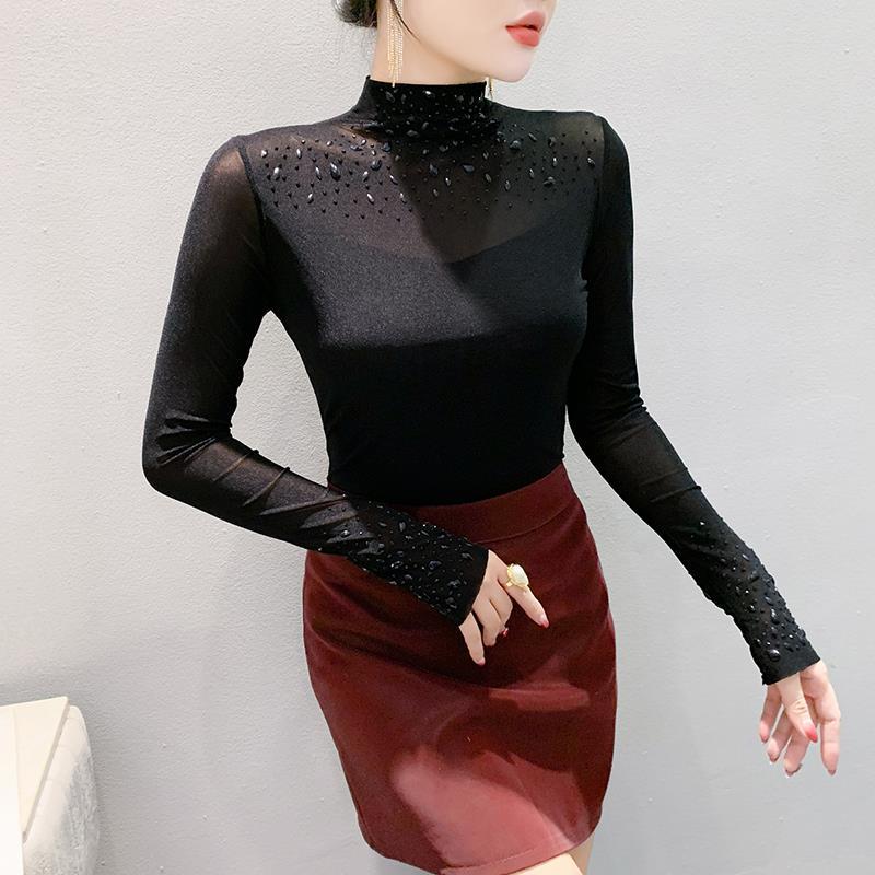 검은색