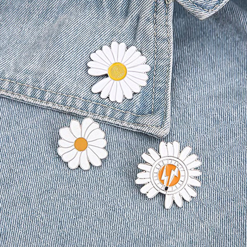 PMO Daisies and Sunflowers Badges, Crew Neck Sweatshirt with G-Dragon and Xiao Zhan Matching Accessories, Ins Style Badges