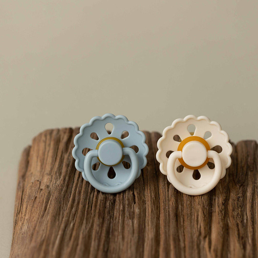 Ins style new hot selling flowers newborn silicone baby pacifier tooth glue natural latex simulation breast milk