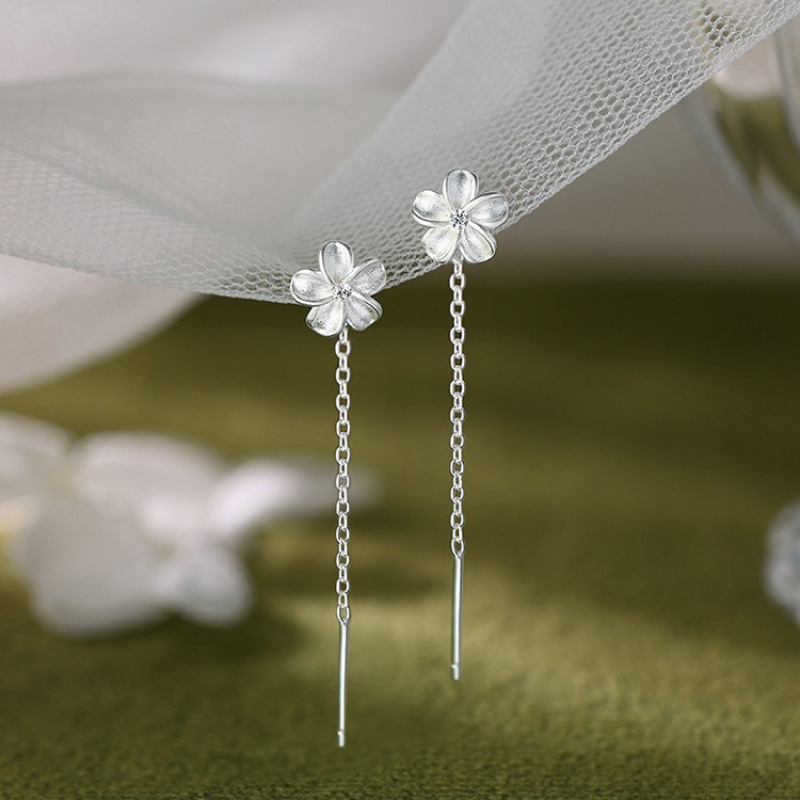 Gardenia Earrings Versatile Elegant Ins Style Fashion Niche 2024 New Hot Style Accessible Luxury High-End Earrings for Women