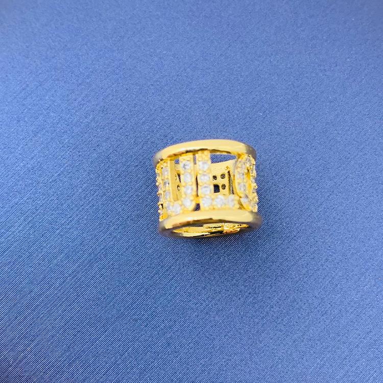 2022 nuevo trébol giratorio simple cien colgante fuente joyería fábrica al por mayor directa sin cadena