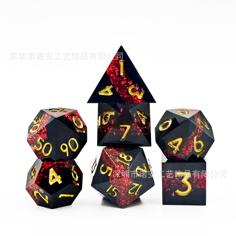 레드 골드 블랙