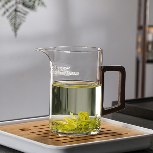 Wholesale office household wooden crescent fair cup punched filter integrated glass cup scented tea green tea tea cup