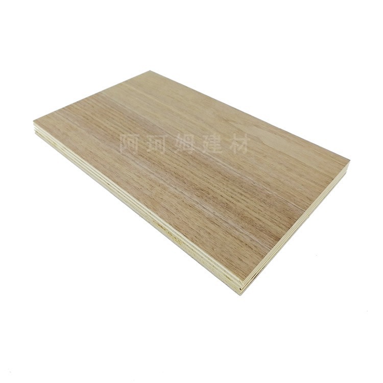 Los fabricantes venden al por mayor tablero multicapa impermeable y resistente al desgaste de 2-25mm, tablero completo, madera contrachapada de ancho ancho E1 para construcción marina