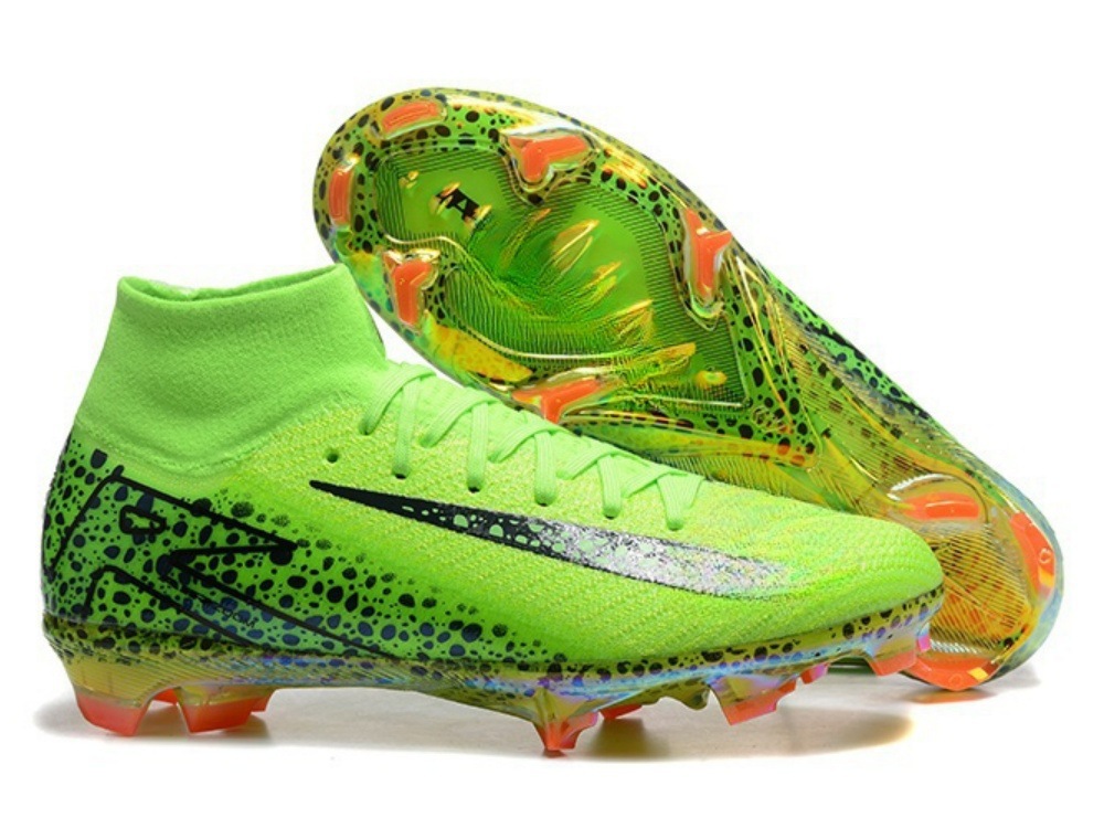 Comercio exterior nuevo Assassin 16 zapatos de fútbol competencia profesional zapatos de alta altura construidos totalmente cojín impermeable de punto zapatos de fútbol FG