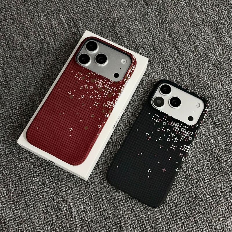 Suitable for iPhone 18 Pro Max carbon fiber pattern magnetic phone case, Apple 17 matte Kevlar protective cover